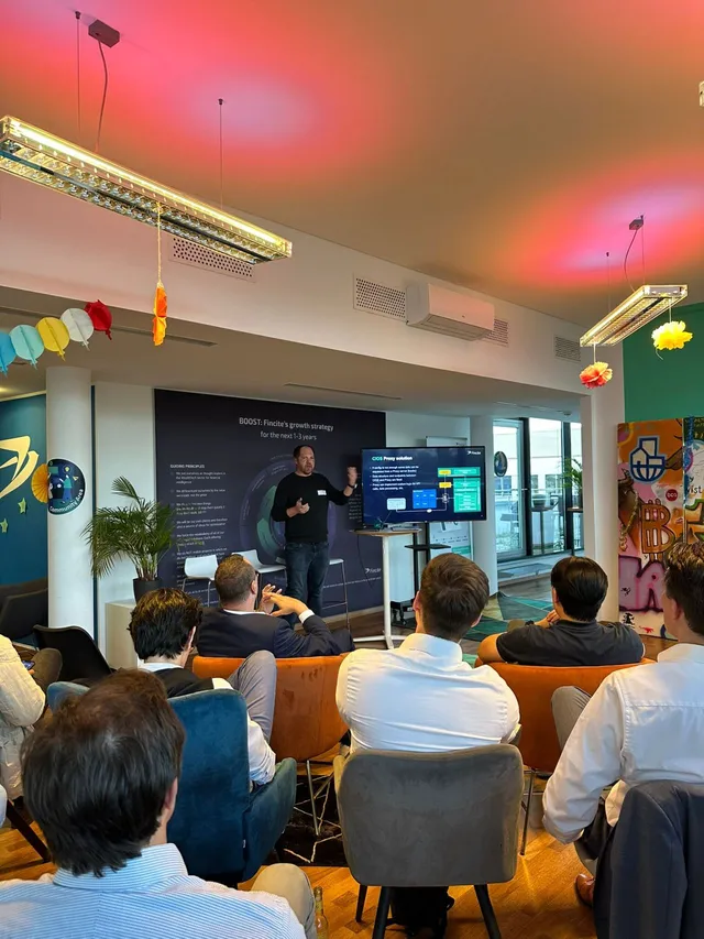 Group discussion at WealthTech Frankfurt