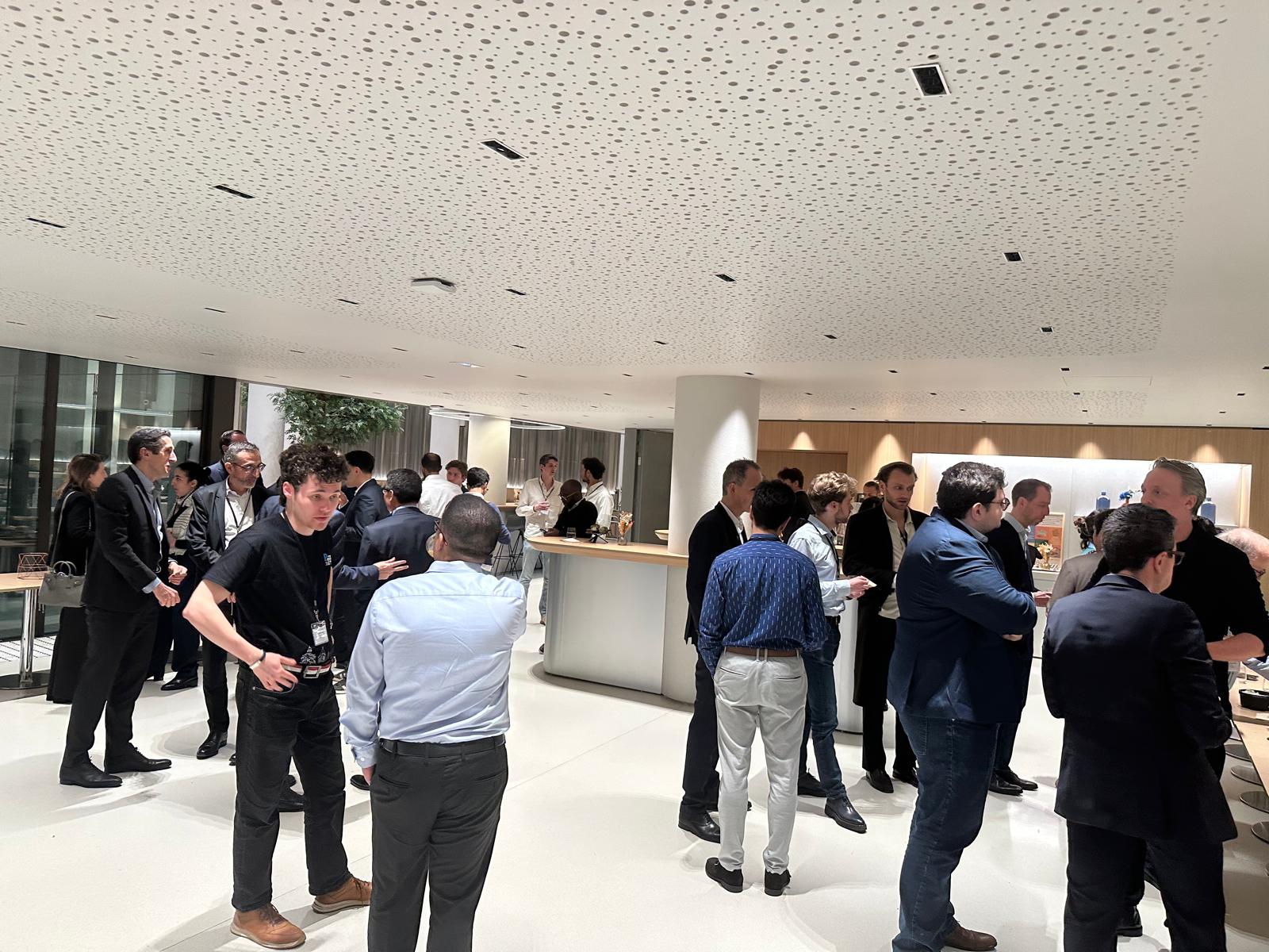 AI & Market Data - Photo 5