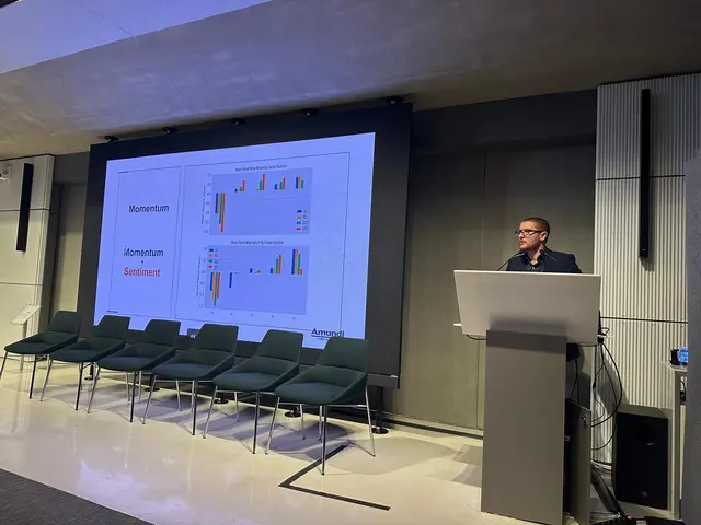 Amundi samza momentum slide at Market Data x AI Paris